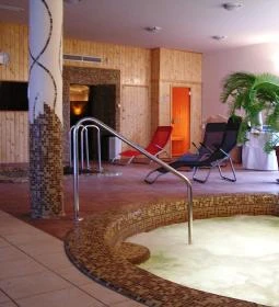 Kincsem Wellness Hotel Étterem