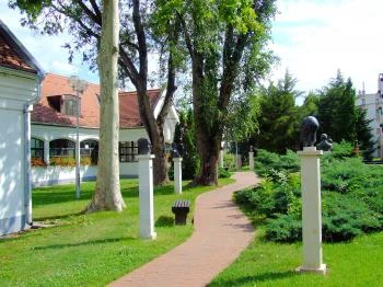 Műfordítói szoborpark Kiskőrös