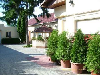 Betti Motel Kiskunhalas