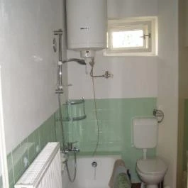 Kata Apartman Kistarcsa - Fürdőszoba