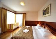 Hotel Kumánia Kisújszállás Hotel Kumánia Kisújszállás