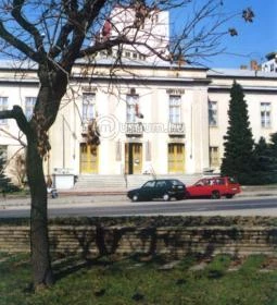 Komló Város Önkormányzat József Attila Városi Könyvtár és Muzeális Gyűjtemény