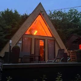 Zengő Zug Komló - Külső kép