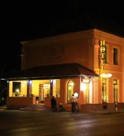 Gőzmalom Hotel & Étterem