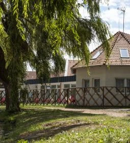 Tó-Part Panzió & Rendezvényközpont