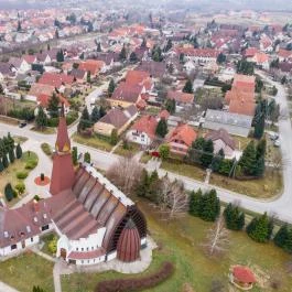 Assisi Szent Ferenc Betegápoló Nővérek temploma Kozármisleny - Egyéb