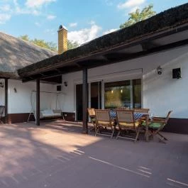 Naturfarm Ladánybene Ladánybene - Medence/kert