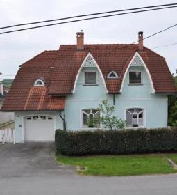 Borostyán Szállás