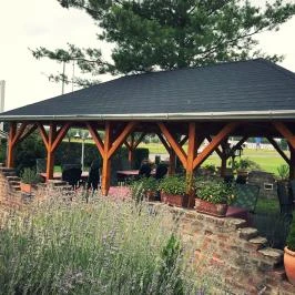 Hotel Zéta Lenti - Medence/kert