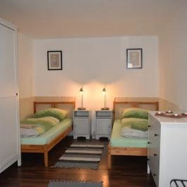 Balatoni Zöldkapus Vendégház Lesencetomaj - Szobák