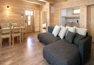 Family Panzió és Apartmanházak Lipót