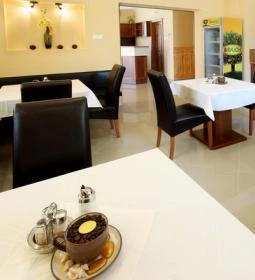 Family Panzió és Apartmanházak