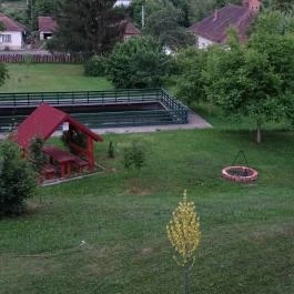 Rejtek Vendégház és Kisrejtek Apartmanház Lispeszentadorján - Medence/kert