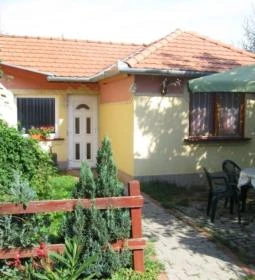 Négy Évszak Vendégház