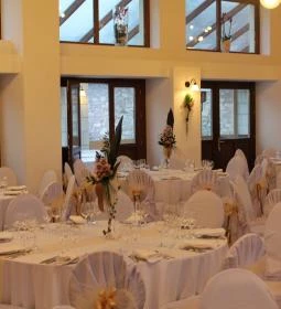 Mádi Kúria Hotel és Rendezvényközpont