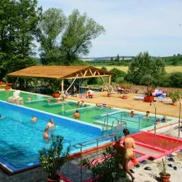 Mathias Panzió Magyarhertelend - Medence/kert