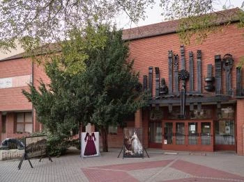 József Attila Városi Könyvtár és Múzeum Makó