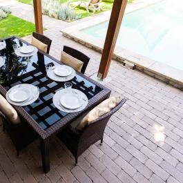 Allium Apartman Makó - Medence/kert