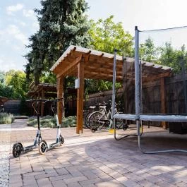 Allium Apartman Makó - Medence/kert