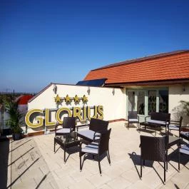 Grand Hotel Glorius Makó - Medence/kert