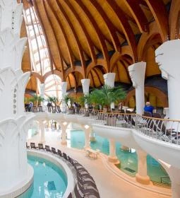 10. legjobb látnivaló: Makói Hagymatikum Gyógyfürdő