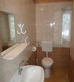 Darázshegyi Panzió