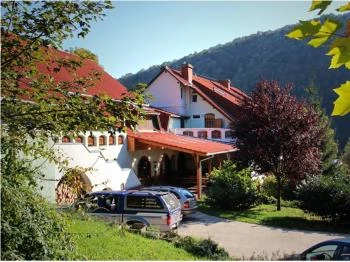 Hetényi Családi Pincészet Vendégháza Mecseknádasd