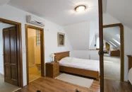 Wekler Családi Pincészet & Panzió Mecseknádasd