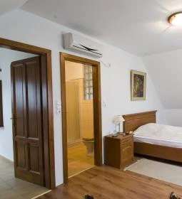 Wekler Családi Pincészet & Panzió