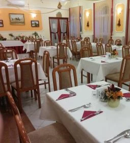 Boglárka Panzió-Étterem ás Apartmanházak