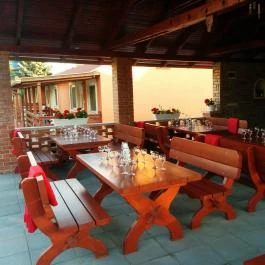 Boglárka Panzió-Étterem Mezőkövesd - Vendéglátás