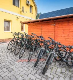 Boglárka Panzió-Étterem 