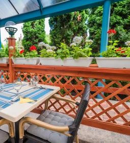 Boglárka Panzió-Étterem 