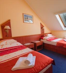 Boglárka Panzió-Étterem 