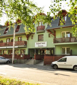 Hajnal Hotel