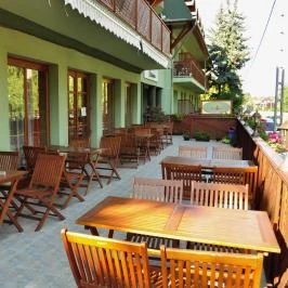 Hajnal Hotel Mezőkövesd - Medence/kert