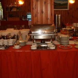 Hajnal Hotel Mezőkövesd - Vendéglátás