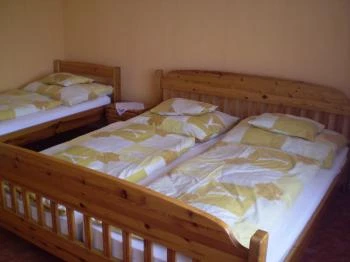 Árnyas Vendégház Mikófalva