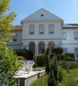 Fábiánics Kastély