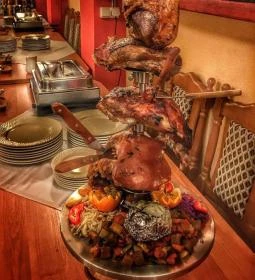 Aranykorona Történelmi Étterem & Látványpince