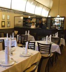 Calypso Kisvendéglő