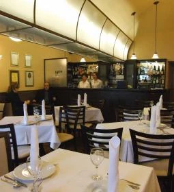 Calypso Kisvendéglő