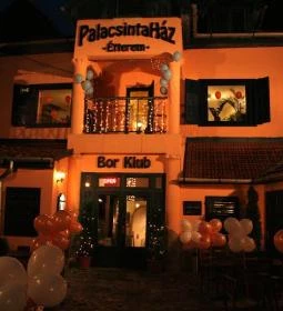 Creppy PalacsintaHáz