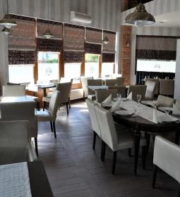 Végállomás Bistro & Wine