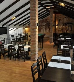 Végállomás Bistro & Wine