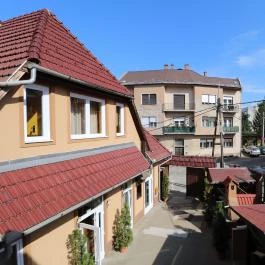 Székelykert Panzió Miskolc - Medence/kert