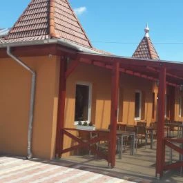 Hungária Panzió Miskolctapolca - Medence/kert