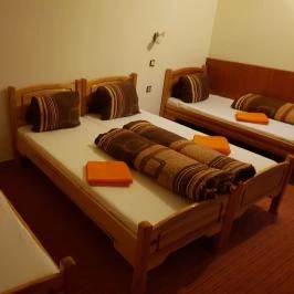 Hungária Panzió Miskolctapolca - Szobák