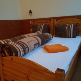 Hungária Panzió Miskolctapolca - Szobák