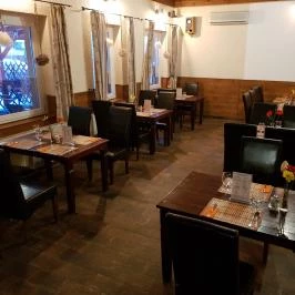 Hungária Panzió Miskolctapolca - Vendéglátás